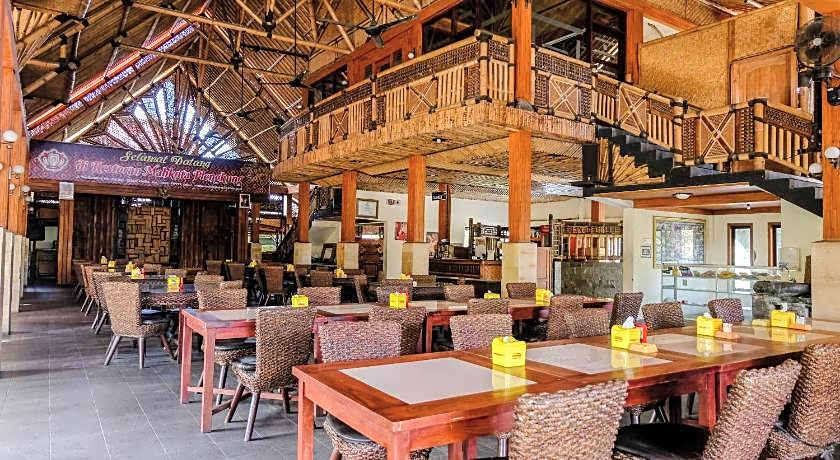 Hotel Mahkota Plengkung