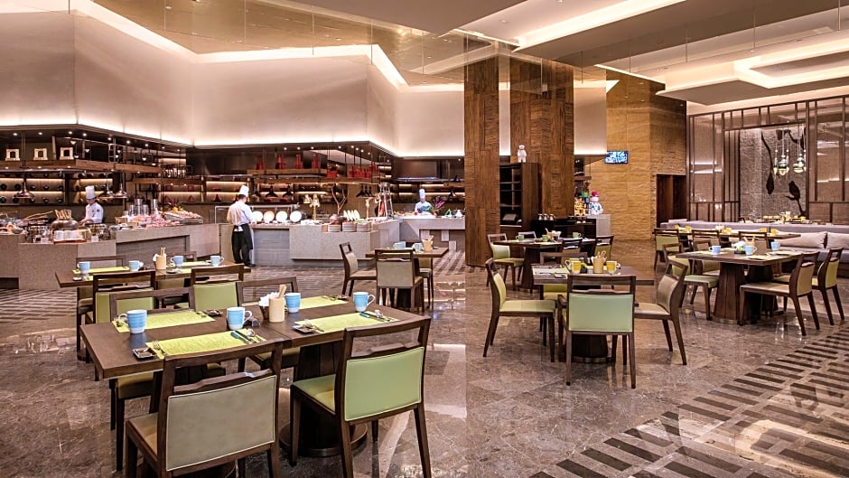 HUALUXE Xiamen Haicang Harbour View By IHG