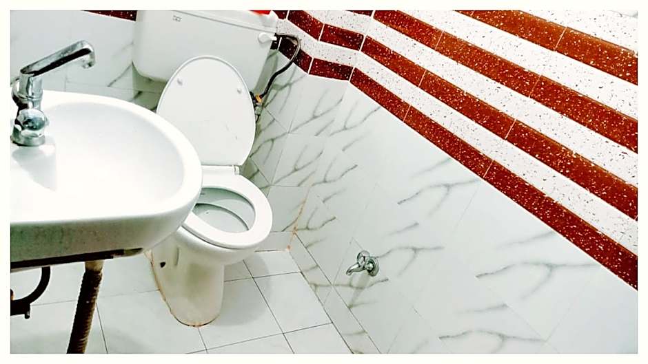 Goroomgo Shivay Guest House Godowlia Varanasi