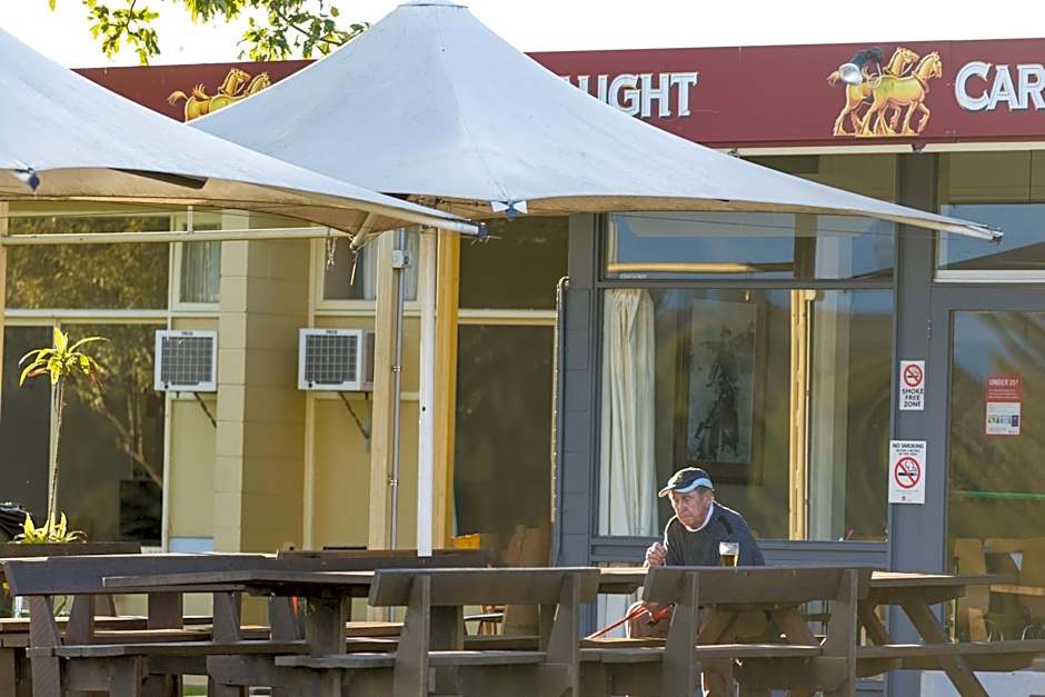 Moruya Waterfront Hotel Motel