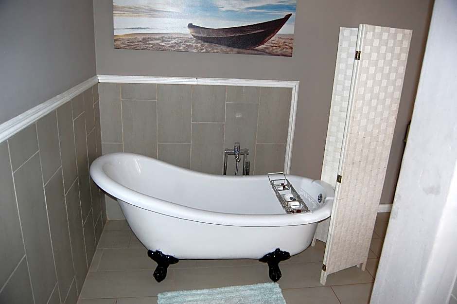 Maple Manor Guest House