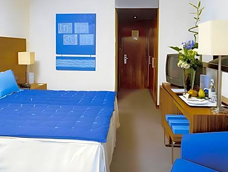 Double or Twin Room with Inland Room