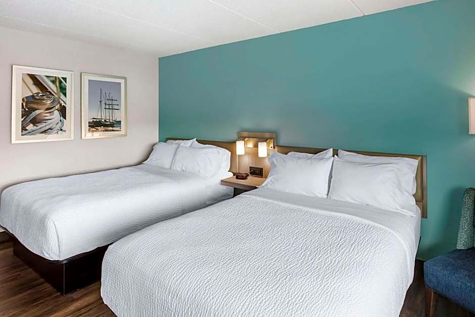 The Harborview, Ascend Hotel Collection