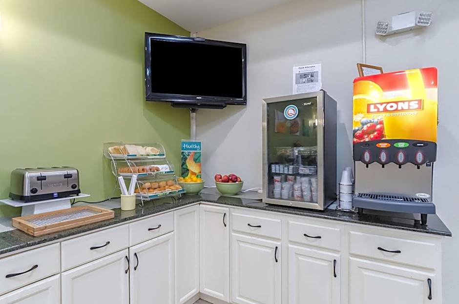 Quality Inn West Springfield