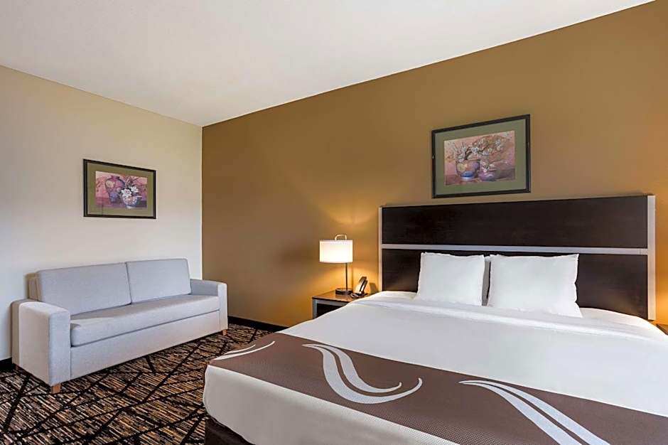 Quality Inn & Suites Pearl-Jackson