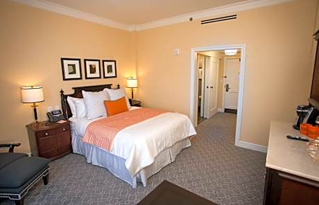 Deluxe Double Queen - Garden View