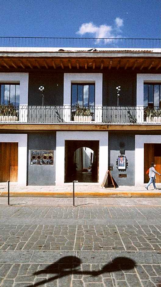 Hotel Sin Nombre