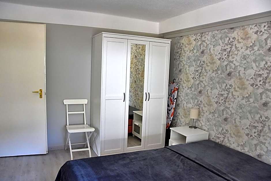 Hello Balcsi Apartmanház