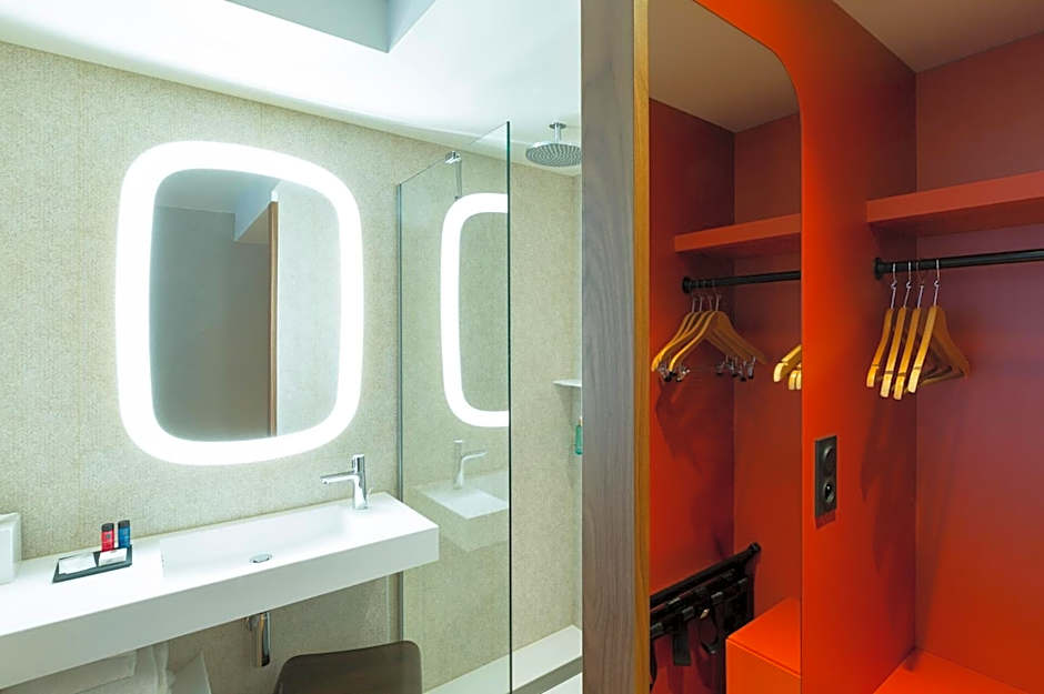 Oceania Paris Porte De Versailles