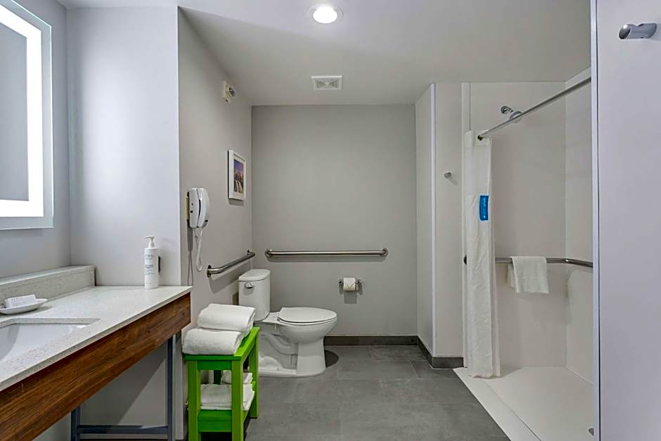 Hampton Inn By Hilton Houston-Pearland