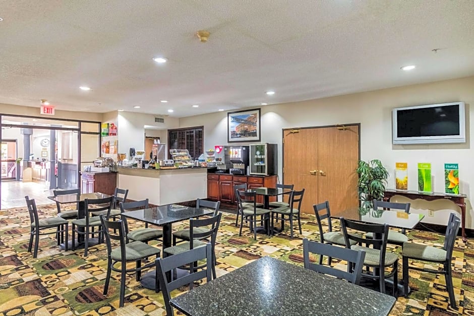 Quality Suites, Ft Worth Burleson