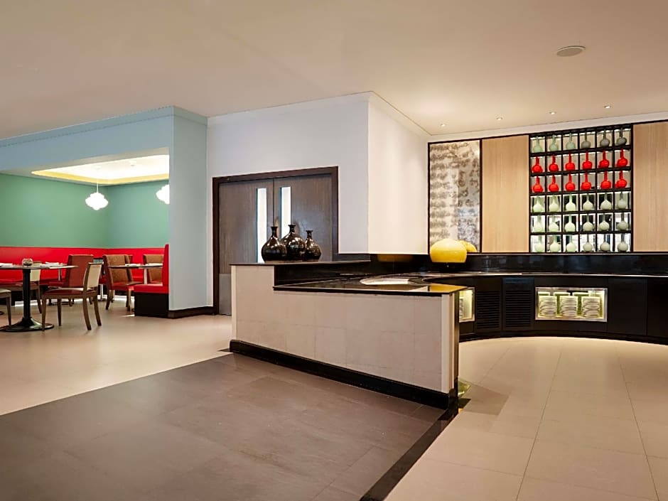 Grand Mercure Bangkok Atrium