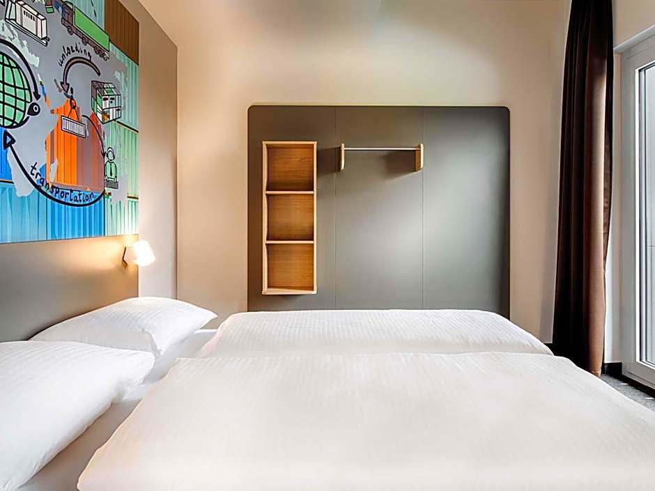 B&B Hotel Stuttgart-Neckarhafen