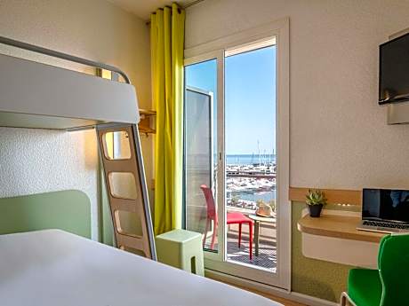 Triple Room with Sea View