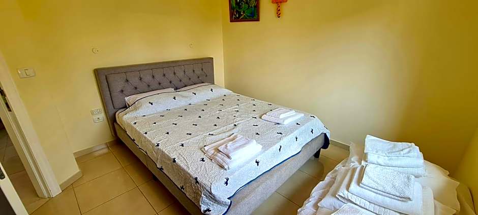 The Rose Villa by the Sea