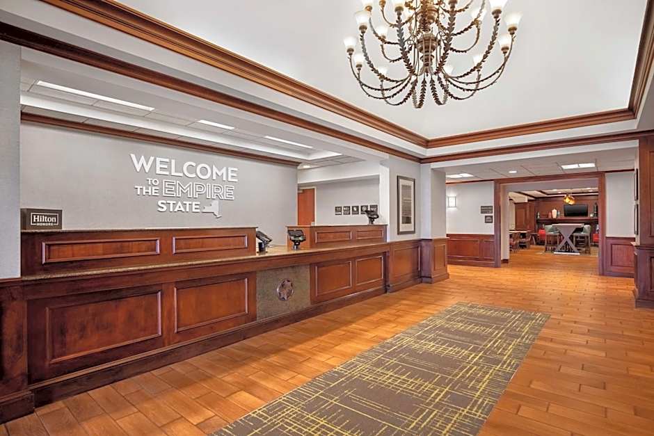 Hampton Inn By Hilton Long Island - Brookhaven