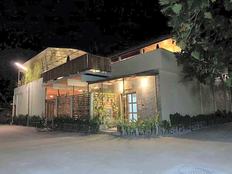 Aasna Inn