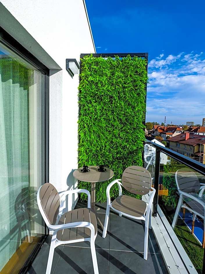 Aparthotel Green Concrete - Free Beach Bus