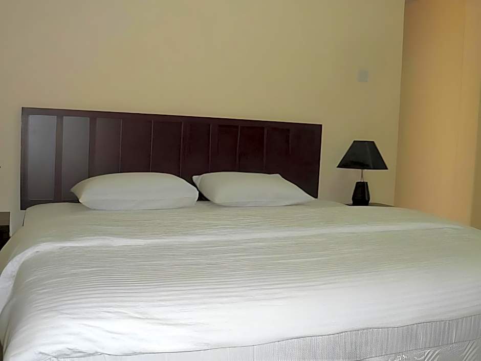 Hamasa Plaza Hotel and Apartments