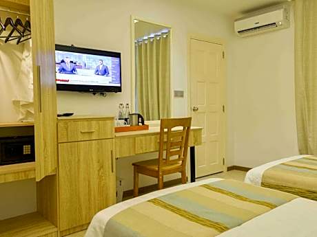 Deluxe Family Room