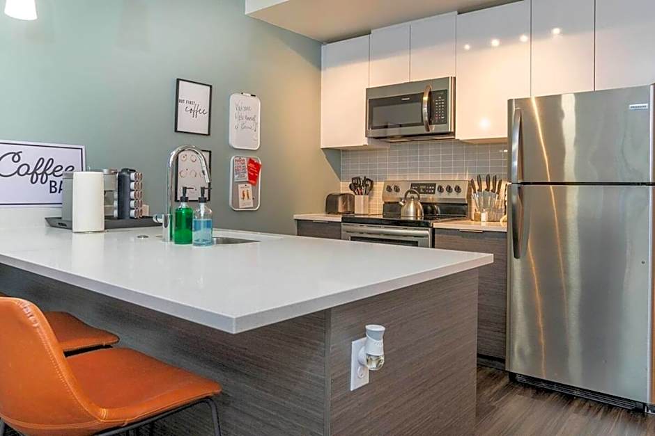 Self Check-in-washer-dryer-4ksmart Tv-king Bed-gym