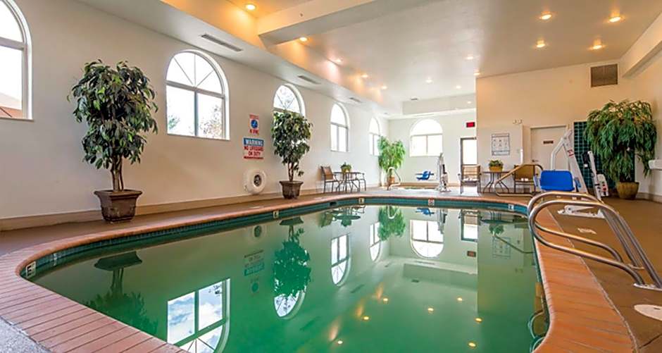 Best Western Plus Deer Park Inn & Suites