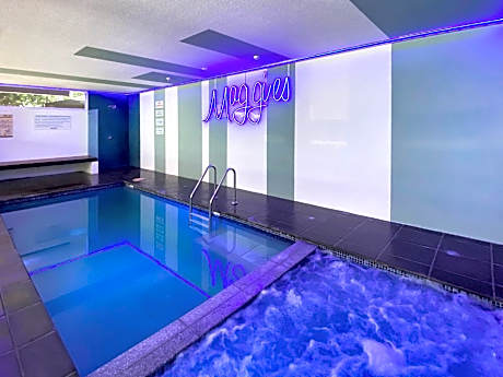 Maggies Beachfront Apartment 9