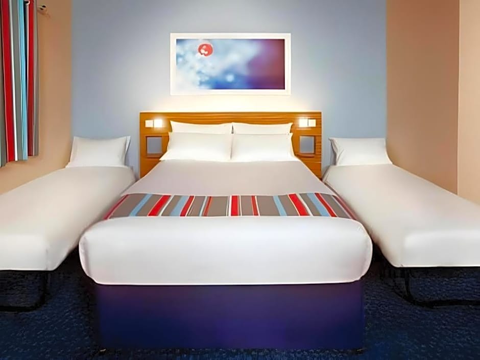Travelodge Cardiff Central