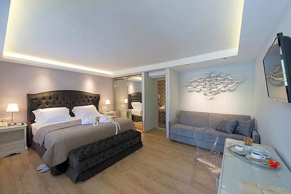 Photo 1 of 6 of Suite, Sea View