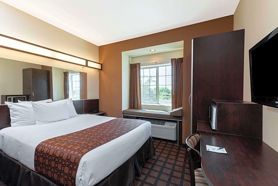 Microtel Inn & Suites by Wyndham Eagle Pass