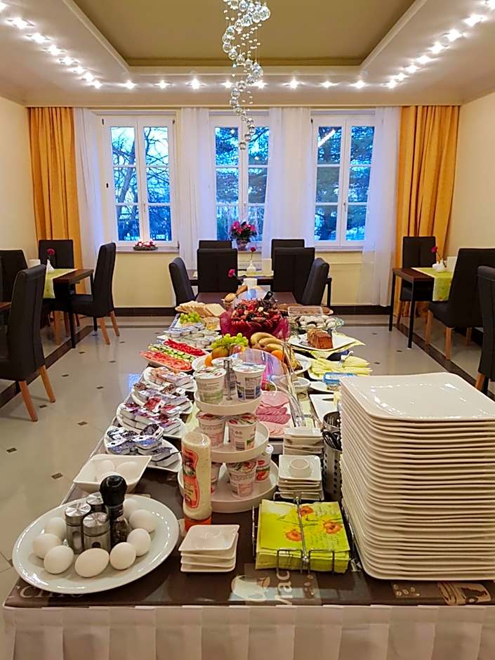 Hotel-Villa Lalee