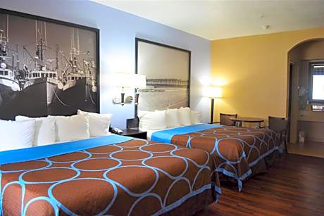 2 King Beds Non-Smoking