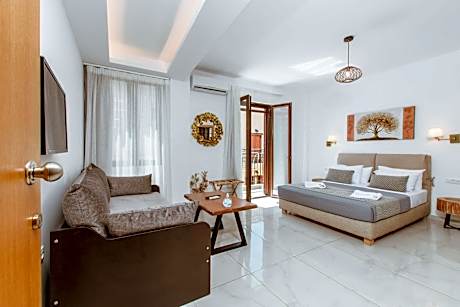 Deluxe Suite with Balcony