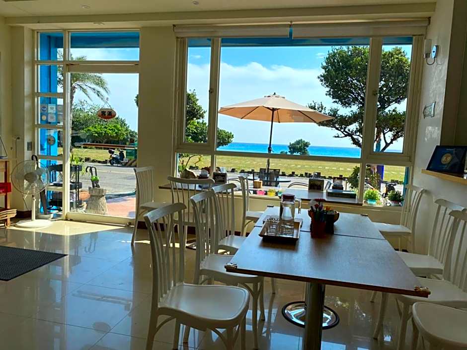 LoveSea 126 Beach Inn