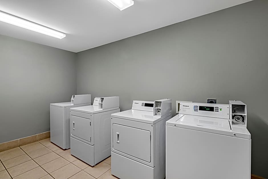 Comfort Suites Savannah Gateway I-95