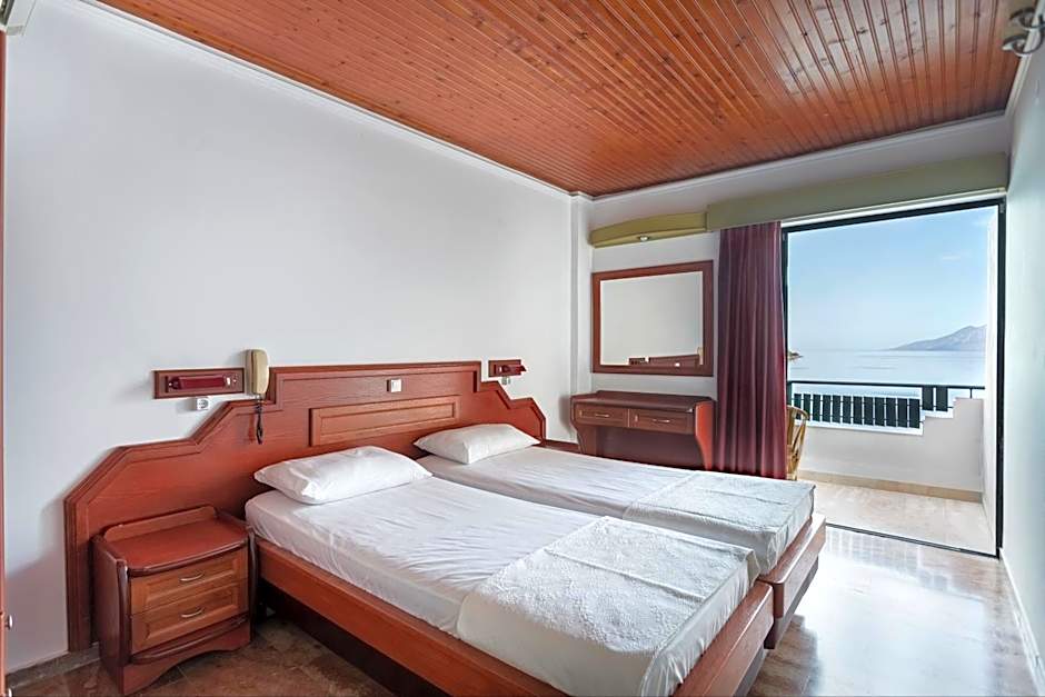 Binji Hotel