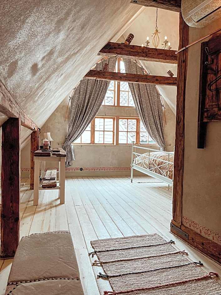 SĪMANIS Boutique Hotel