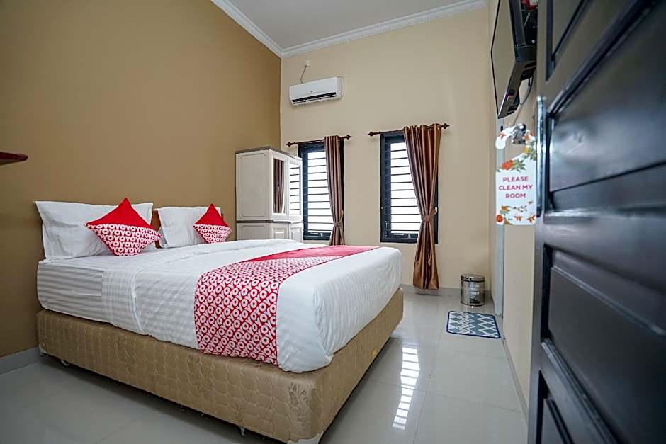 Graha Ham Family by OYO Rooms