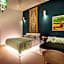 PinkPrivate Sanur - for Cool Adults Only