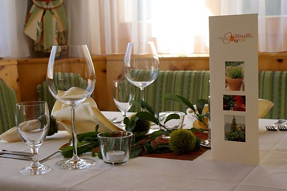 Sonnenhotel Soldanella Sonneck