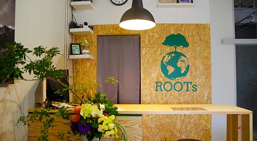 Travelers' house ROOTs