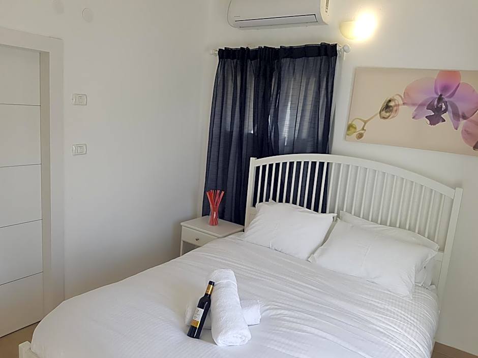 אבני החושן- Avnei Hoshen