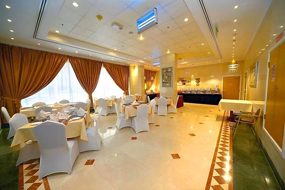 Nejoum Al Emarat