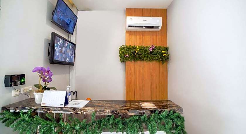 Capital O 90874 Millenium Inn 2