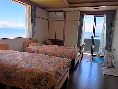 Twin Room with Sea View