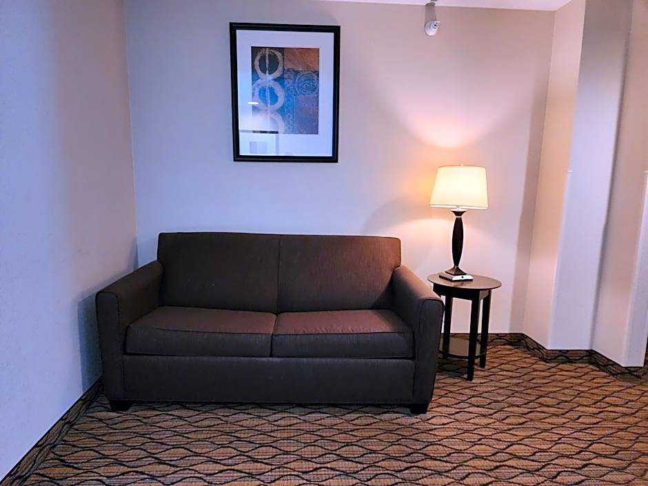 Holiday Inn Express Hotel & Suites Cadillac By IHG