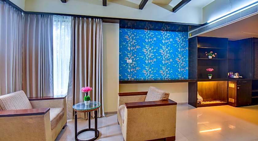 Hotel Lotus Ivy Studios Near Pune Airport