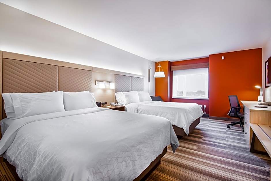 Holiday Inn Express-Langley By IHG