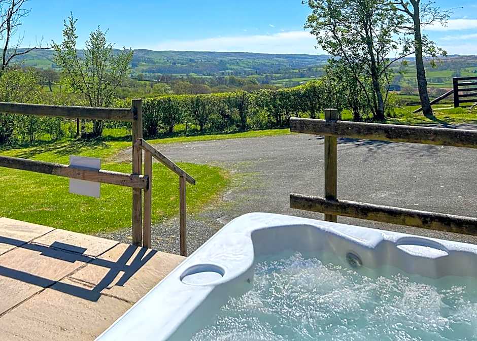 Belan Bach Lodges