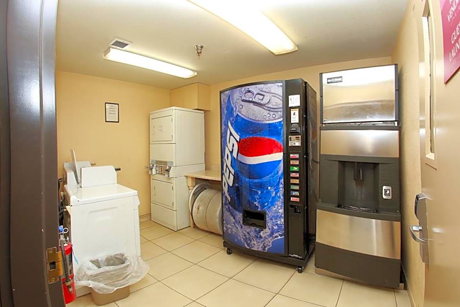 Ramada by Wyndham Fresno Northwest